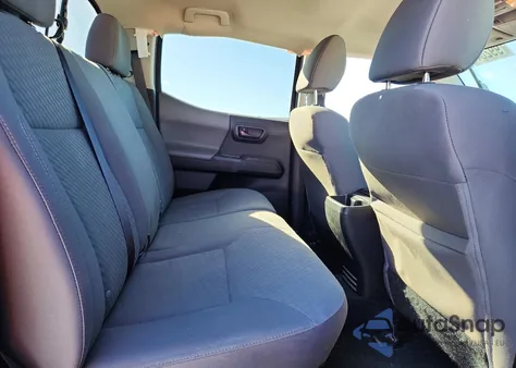 2022 Toyota Tacoma Double Cab z USA, uszkodzony, nr VIN 3TYAX5GN1NT051577